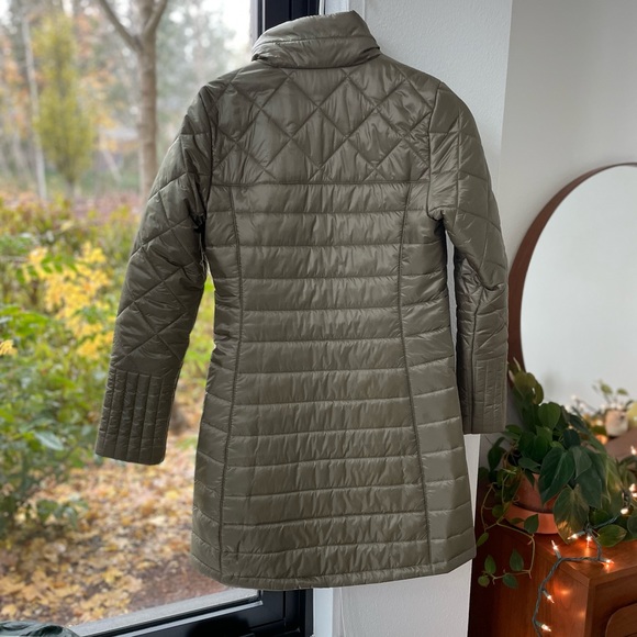 LIKE NEW Patagonia Women’s Radalie Water Repellent Parka Basin Green XS - Picture 3 of 10